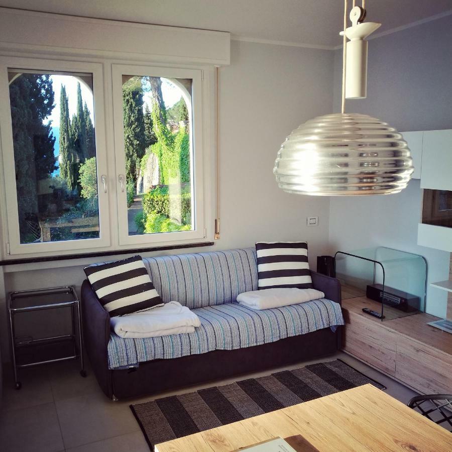 Apartamento Bellavista Eremitaggio Torri Del Benaco Exterior foto